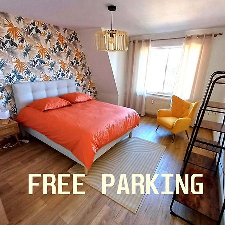 סברן Confortable Spacieux Grand Rue - Garage מראה חיצוני תמונה