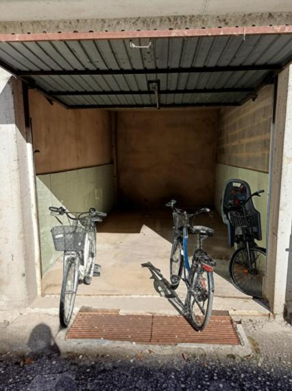 סברן Confortable Spacieux Grand Rue - Garage מראה חיצוני תמונה